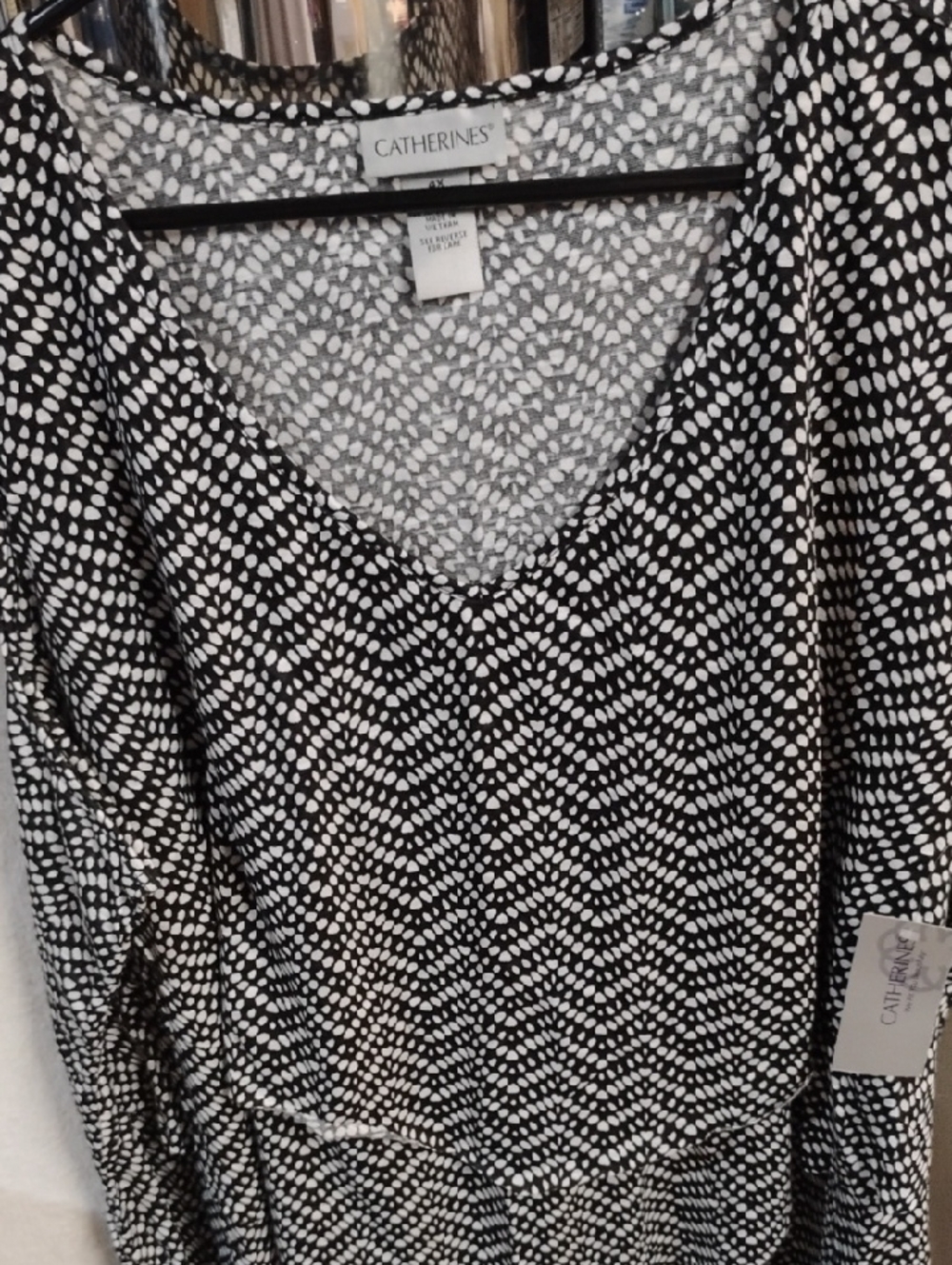 Catherines Black & White Dot V-Neck Tunic Top